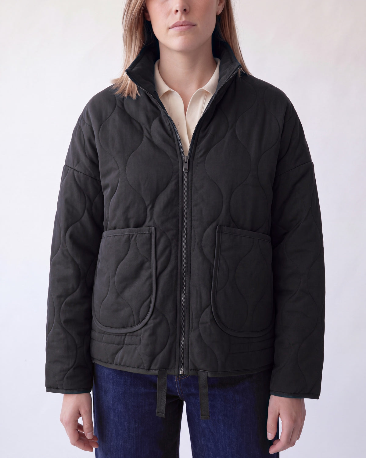 Quilted jacket with stand collar – Black – detail