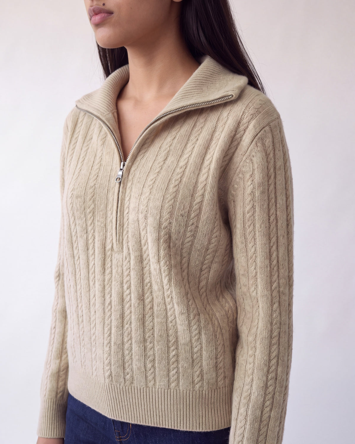 Cable knit jumper with half zip – Beige – detail