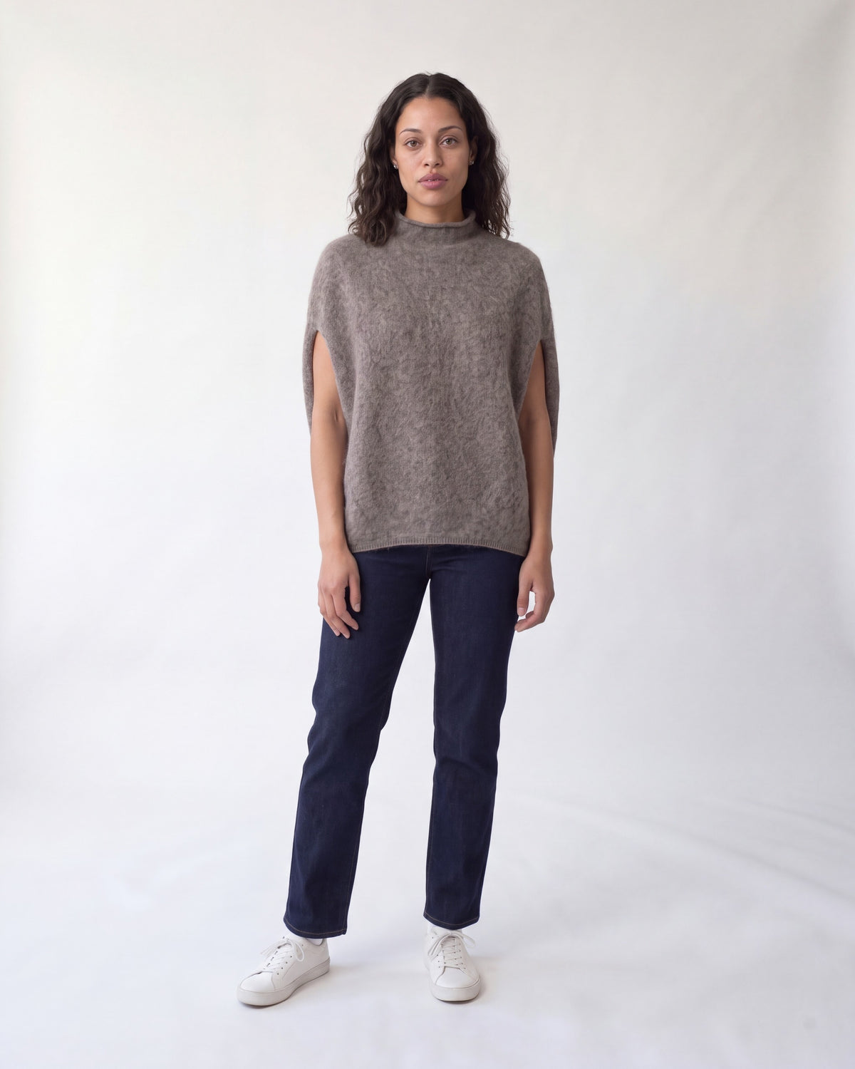 Sleeveless jumper in brushed wool blend – Taupe – full body front