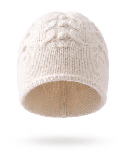 Beanie hat in cable knit cashmere blend – White – product front